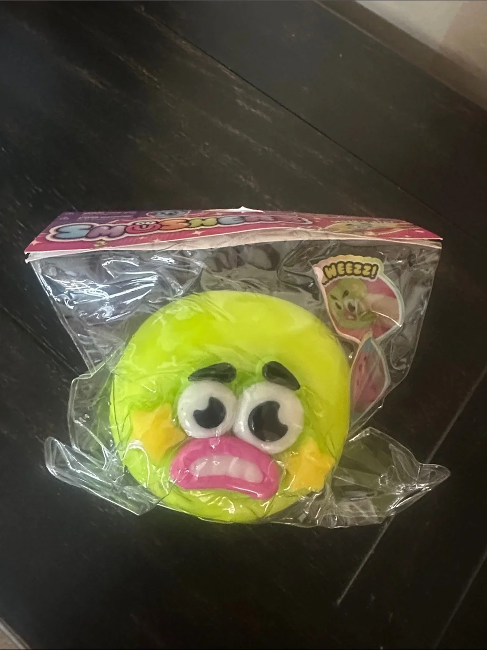 🤪💚Orb Curiosities Smushers Neon Green Squishy